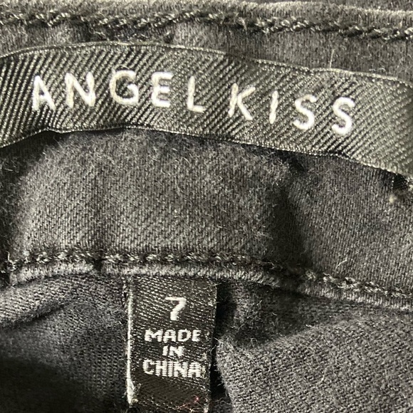 Angel Kiss Grunge Whimsigoth Pink Rose Embroidered Black Destructed Jeans Size 7 - Picture 3 of 10